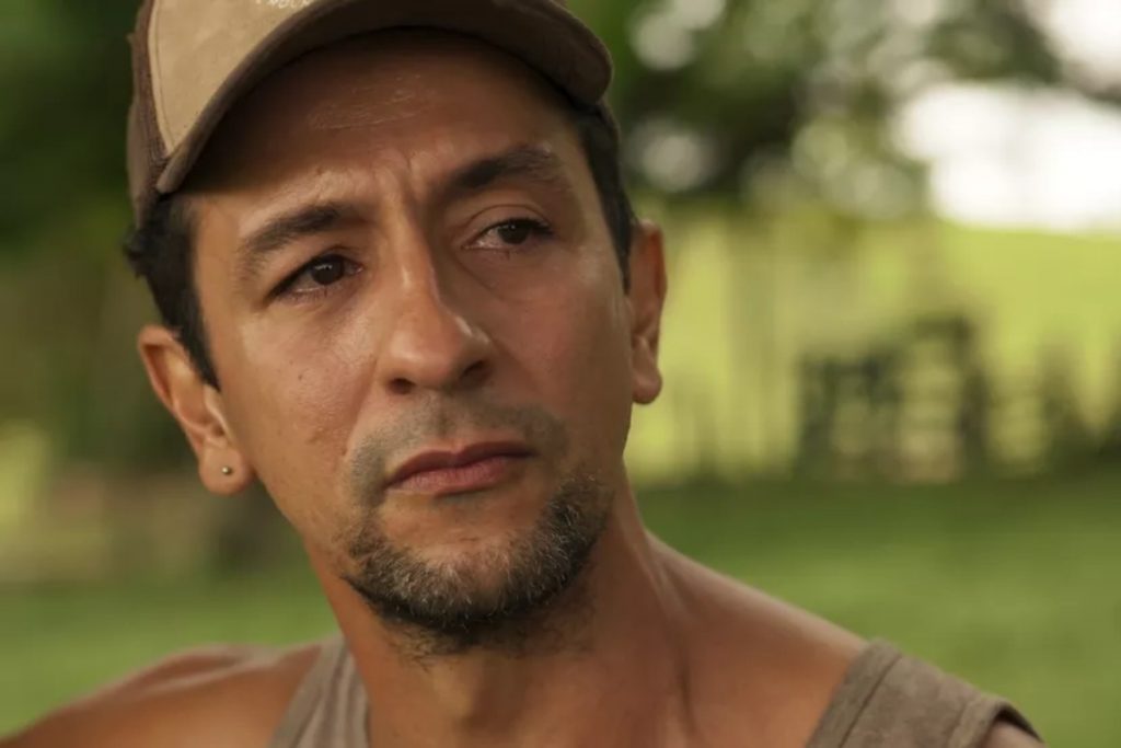 josé lucas (irandhir santos) emocionando em pantanal