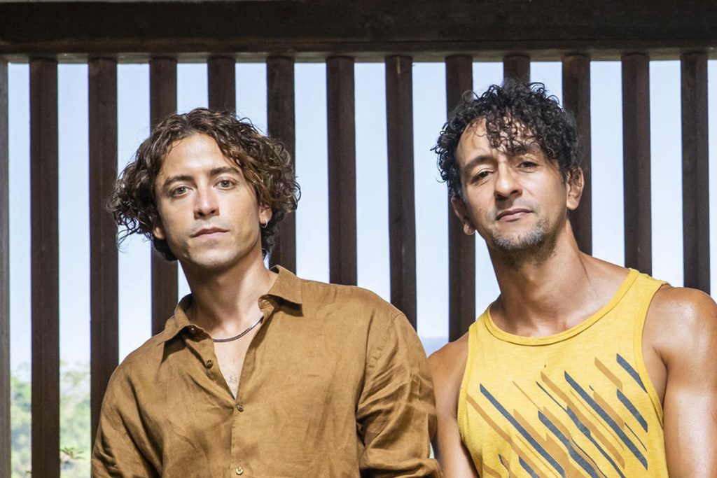 Jove (Jesuíta Barbosa) e José Lucas (Irandhir Santos) em Pantanal