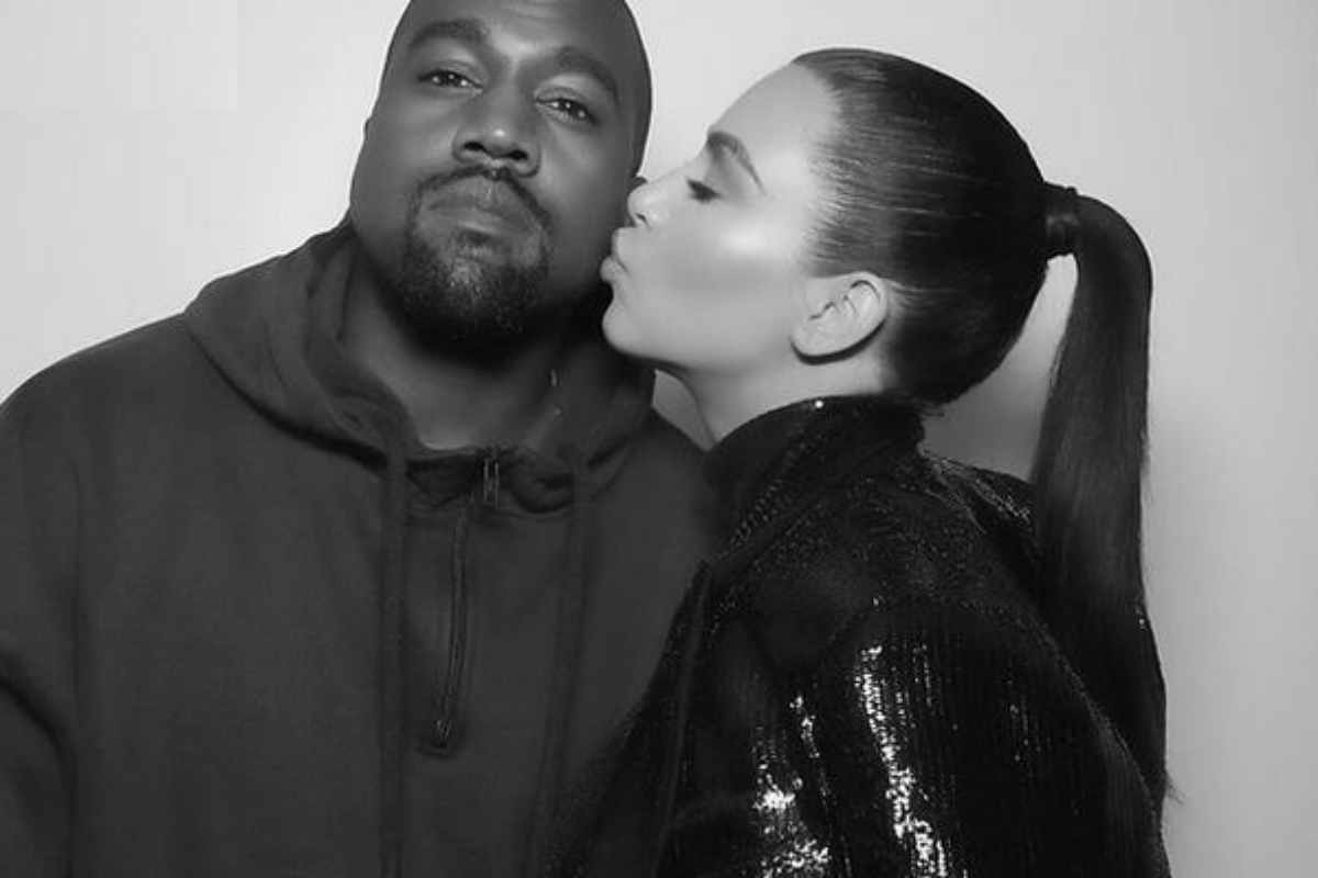 Kanye West e Kim Kardashian em foto de 2015