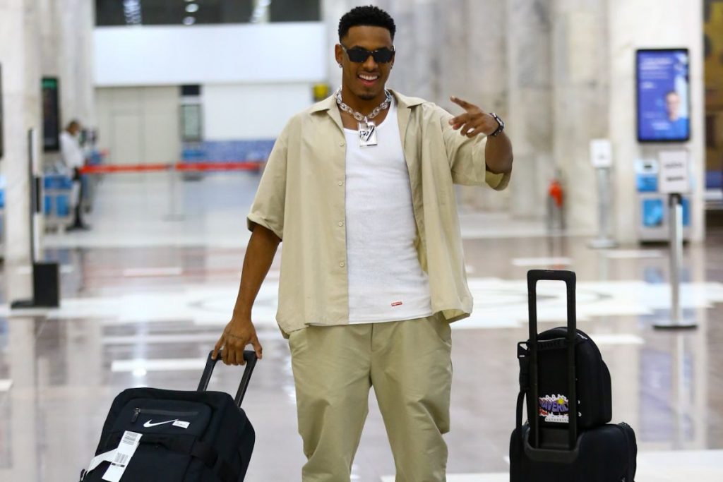 Paulo André em aeroporto