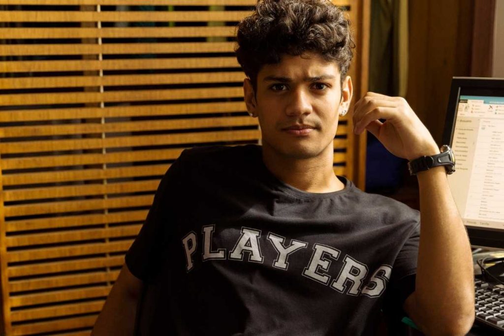 gabriel santana como renato em pantanal