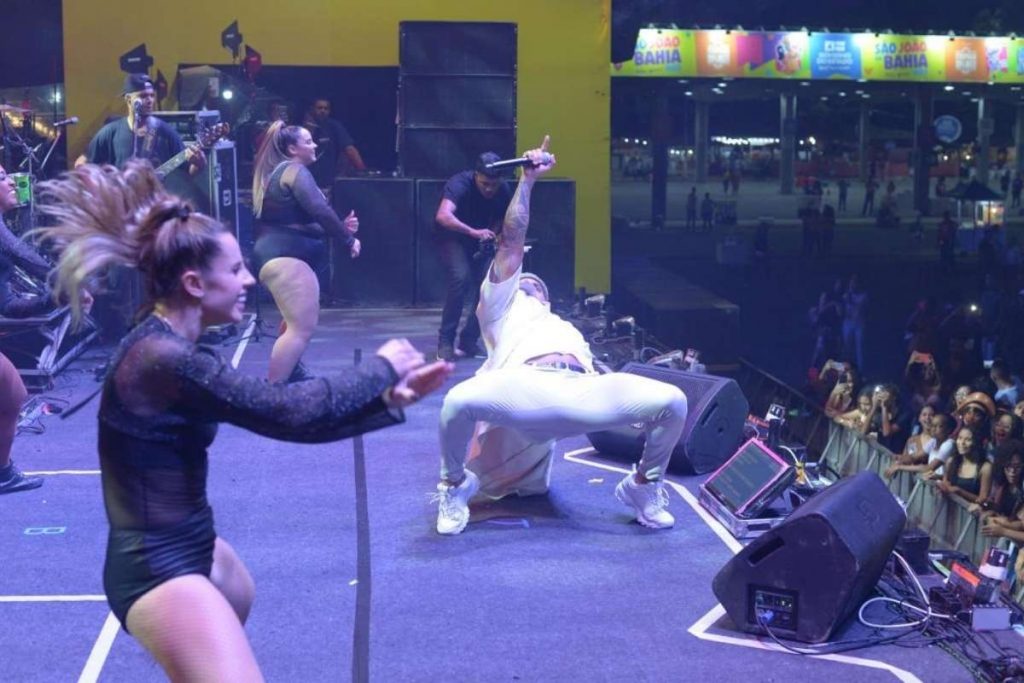 Parangolé no São João de Bahia