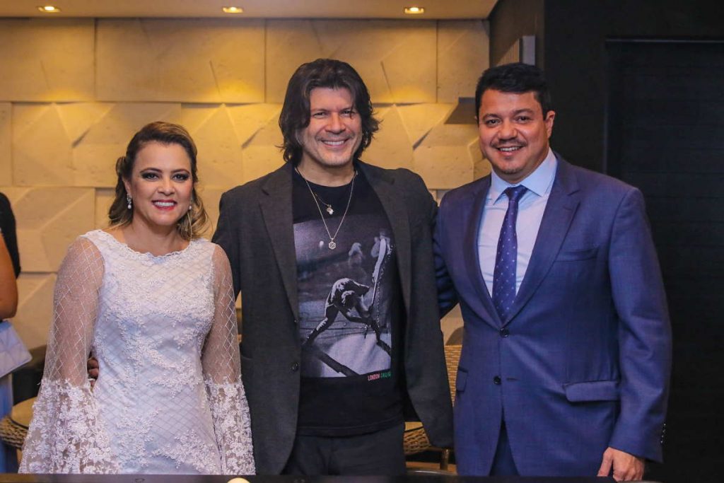 Paulo Ricardo e casal