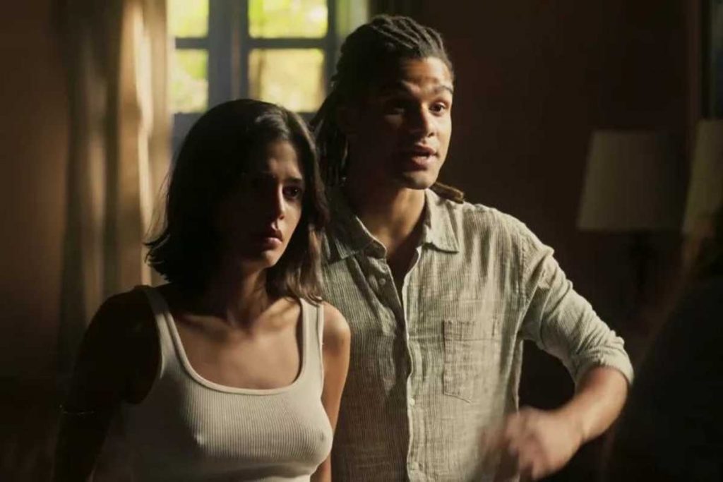 Guta e Marcelo tentando acalmar Maria em Pantanal