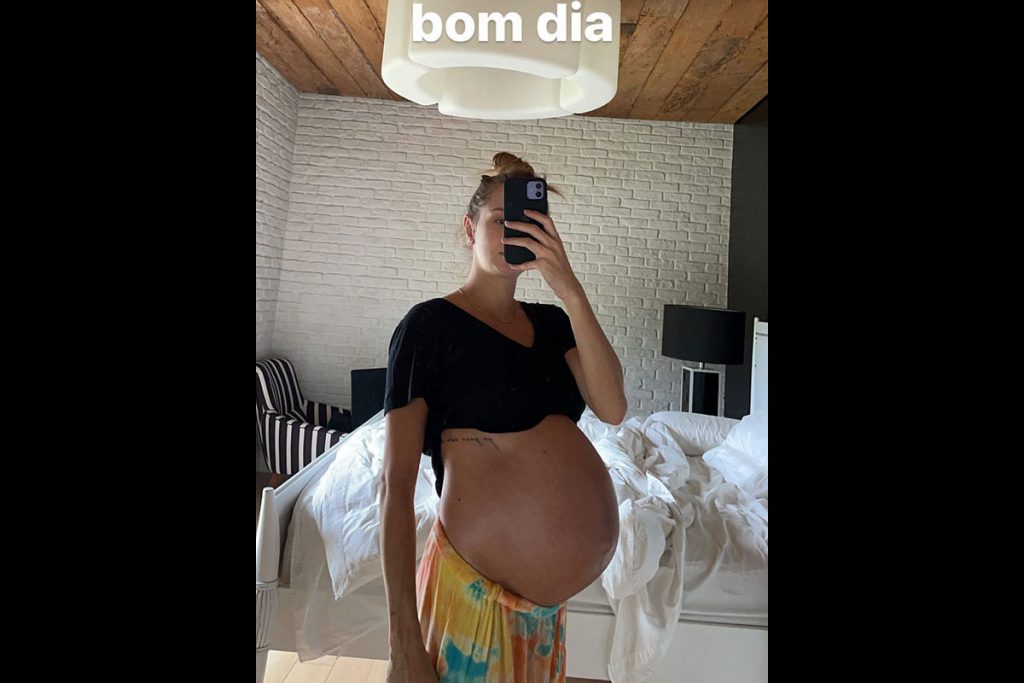 Isabella Scherer mostra seu barrigão de grávida