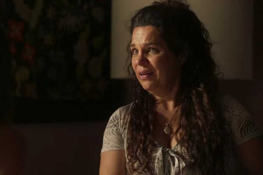 maria bruaca (isabel teixeira) em crise em pantanal