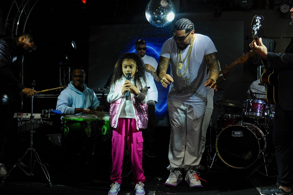 Naldo fez um show especial ao lado da filha