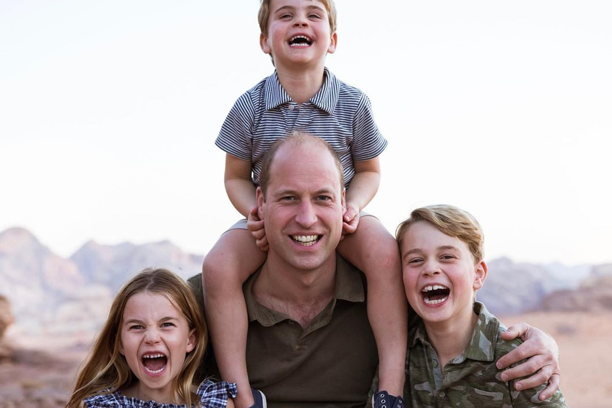 Príncipe William com os filhos George, Charlotte e Louis