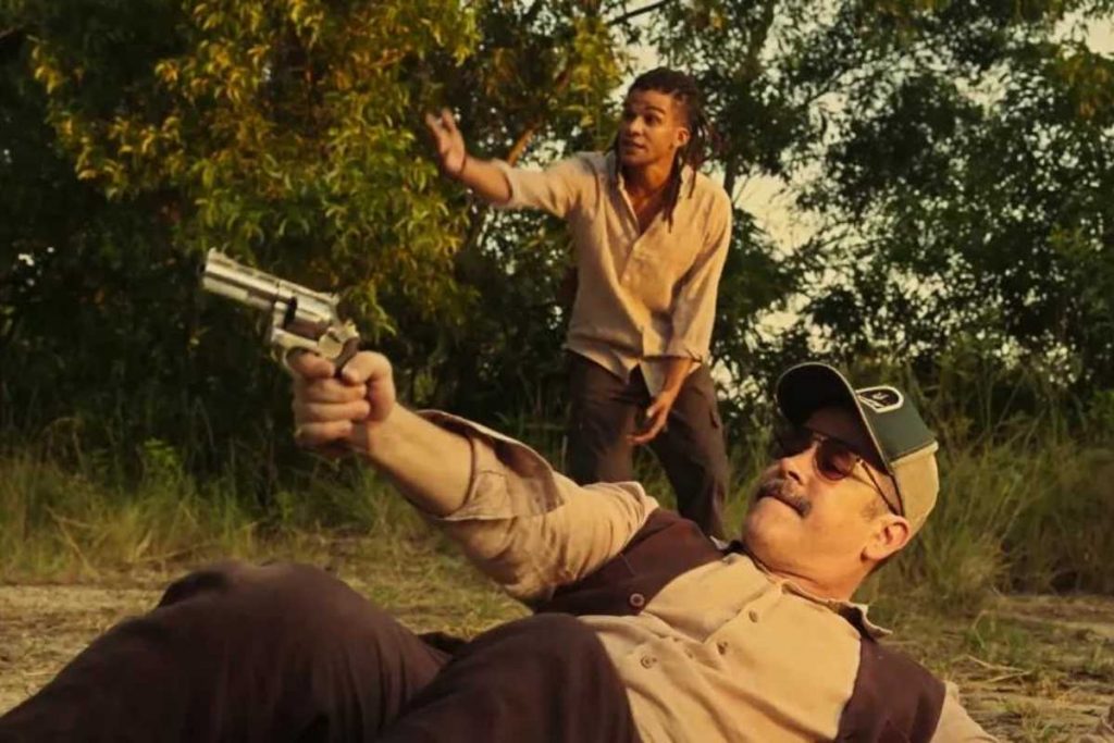 tenório (murilo benício) atirando em sucuri em pantanal