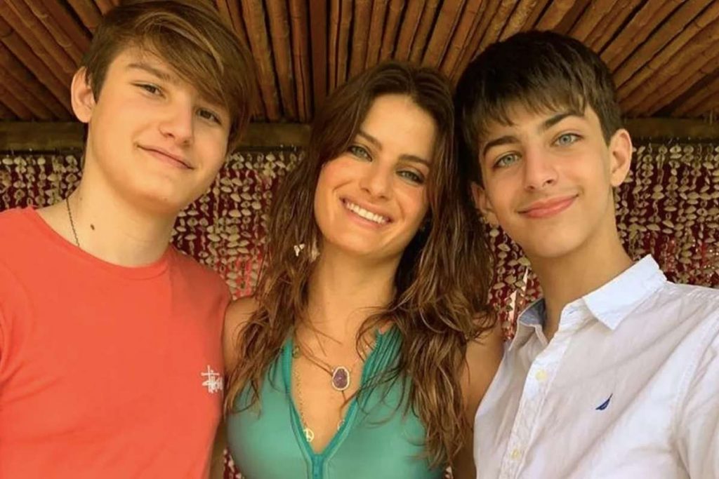 Isabeli Fontana com Zion e Lucas