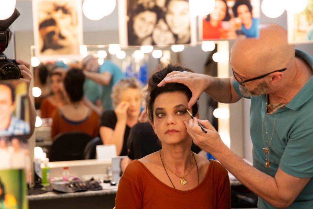 Ana Cecilia Costa bastidor de peça