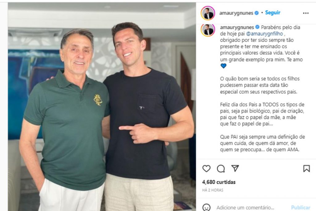 amaury nunes posando ao lado do pai no instagram no dia dos pais