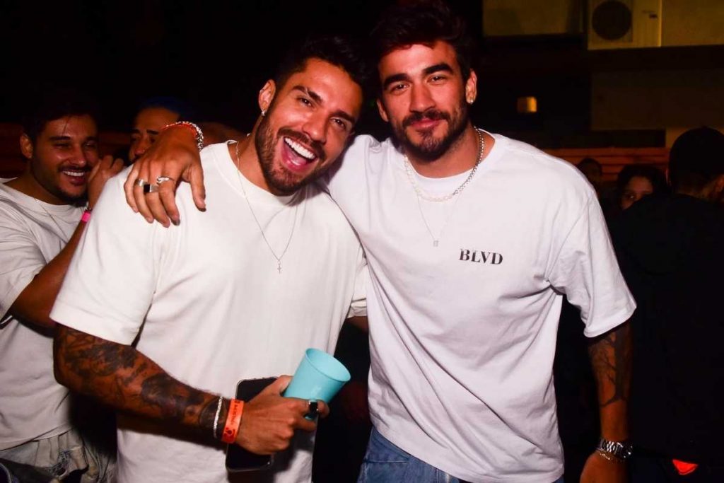 bil araújo e gui napolitano na festa farofada