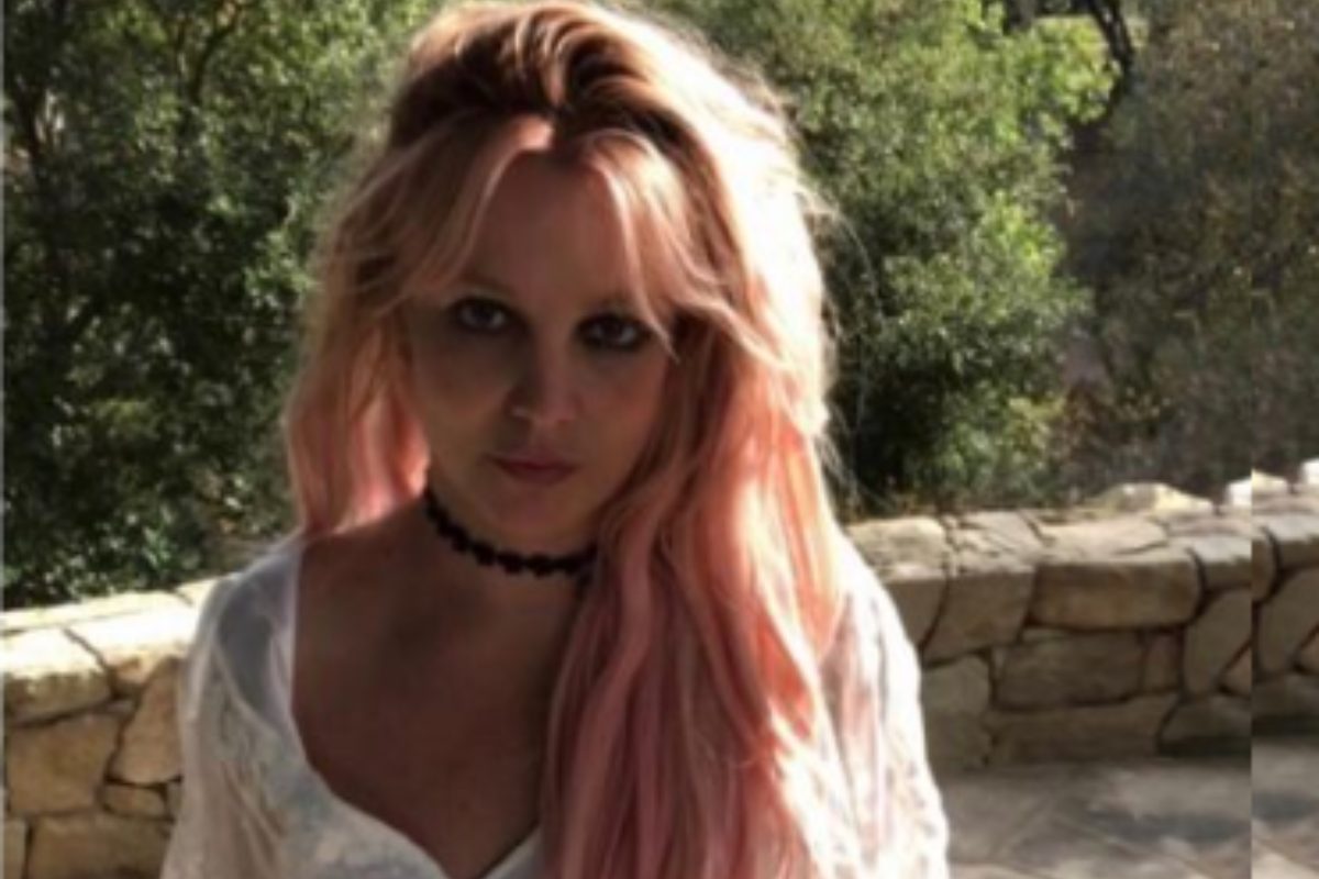 Britney Spears de cabelo rosa