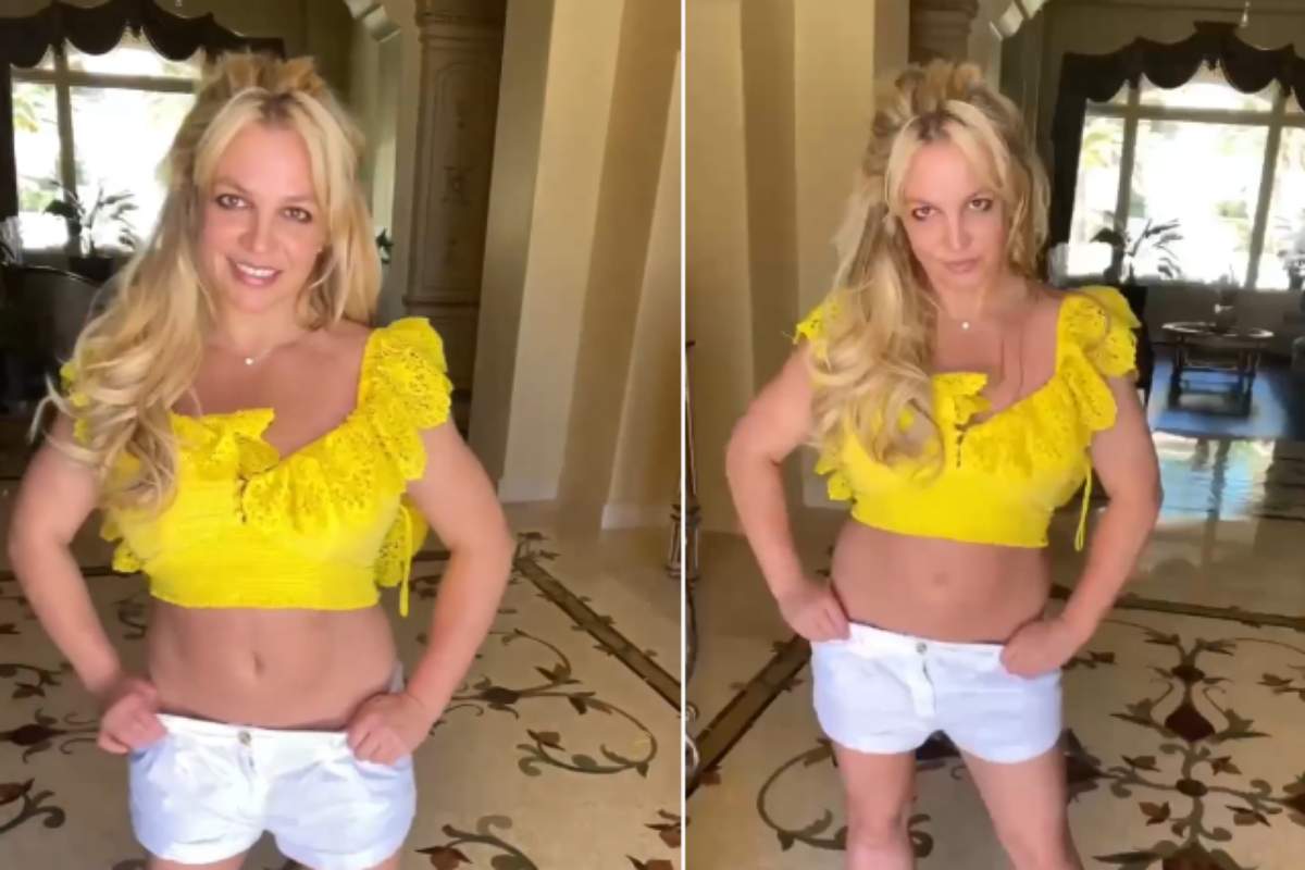 Britney Spears de cropped amarelo