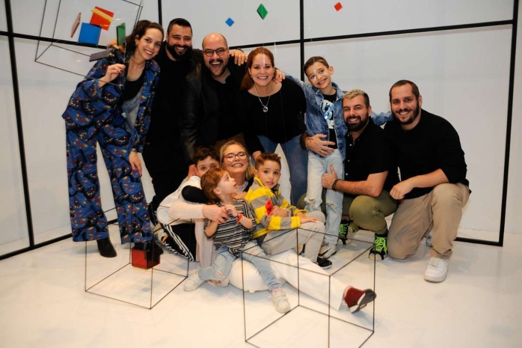 Cíntia Abravanel e a família.