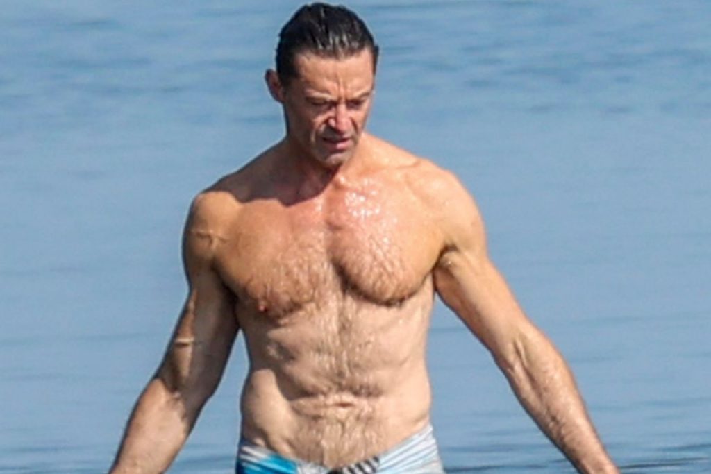 Hugh Jackman com corpo musculoso