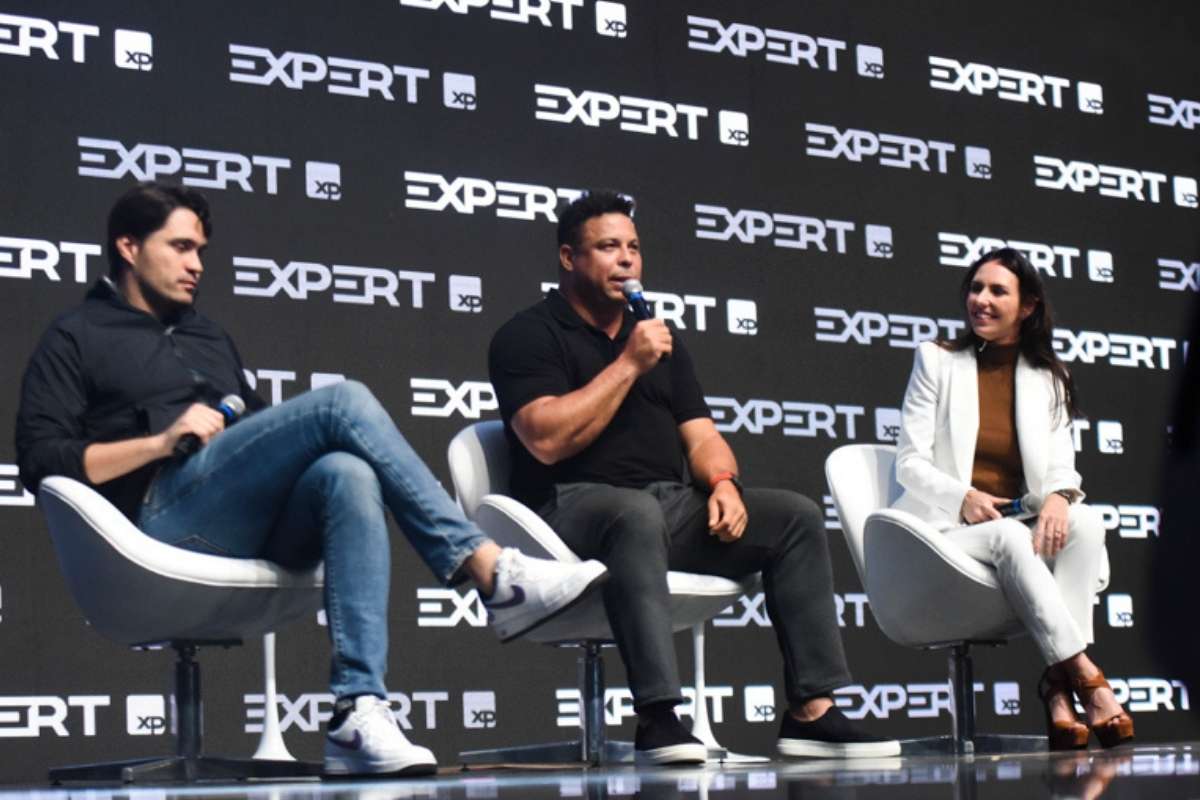 Mesa com Ronaldo Fenômeno na Expert XP em São Paulo.