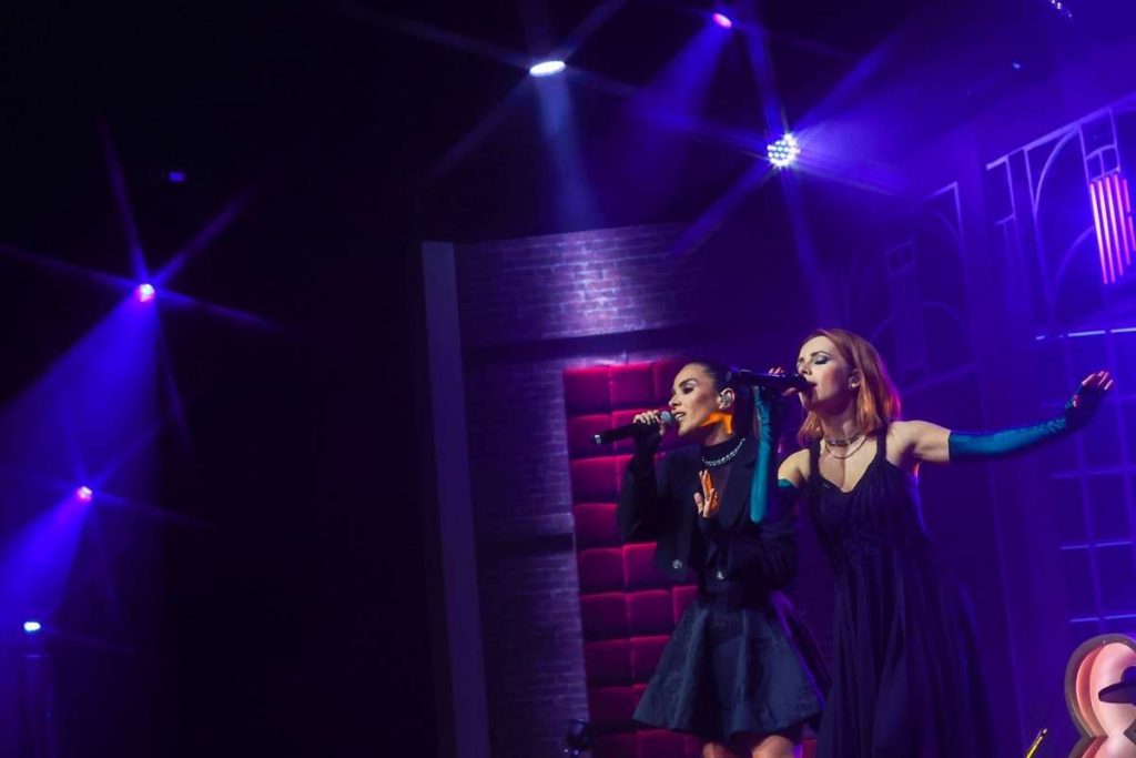 Wanessa canta com Sandy