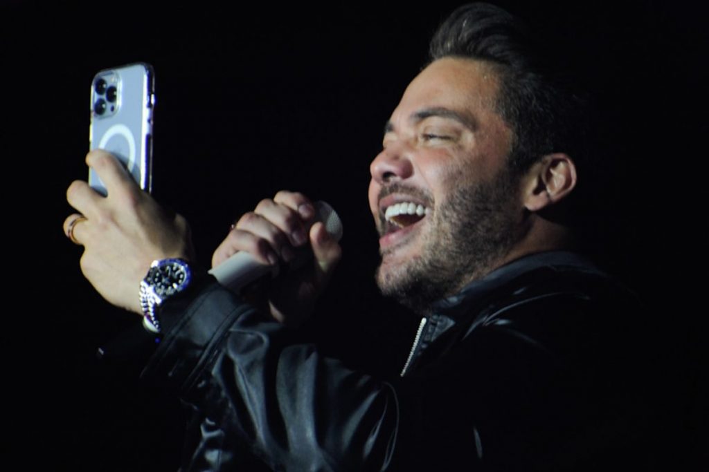 wesley safadão fazendo show
