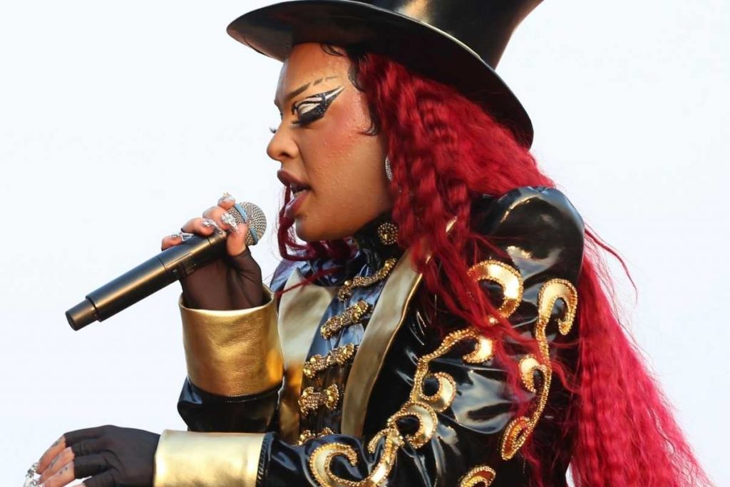 Gloria Groove cantando no Palco Sunset do Rock in Rio 2022