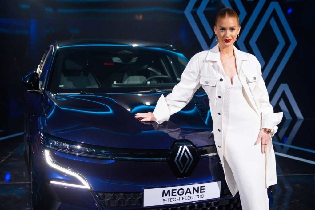 Marina Ruy Barbosa posa para fotos em evento na cidade de São Paulo 