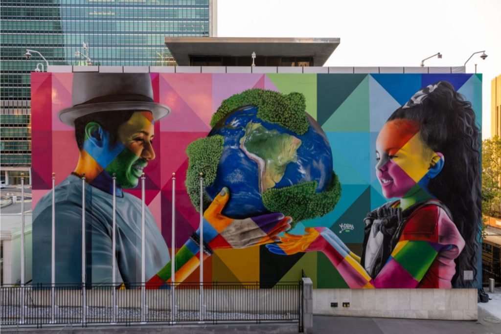 Mural de Eduardo Kobra em frente à ONU