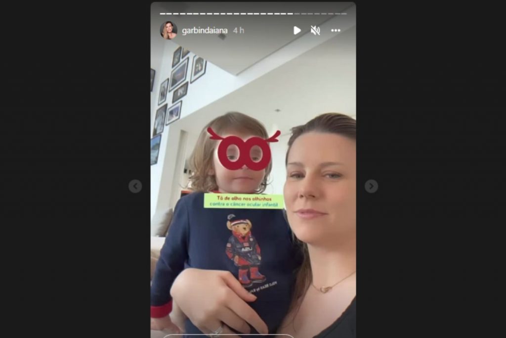 Lua com filtro de campanha contra câncer ocular infantil nos stories do Instagram