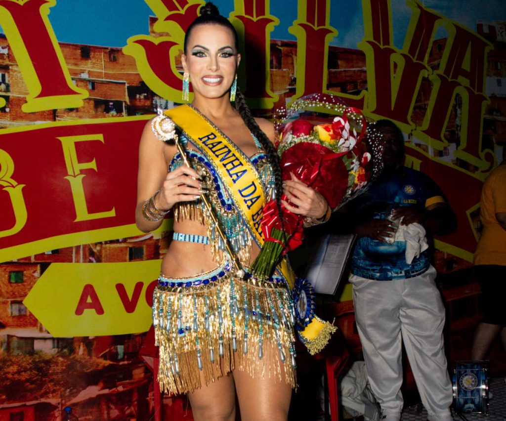 Carla Prata no samba