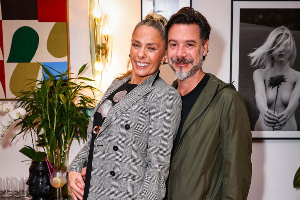 Adriane estava acompanhada pelo marido Alexandre Iódice