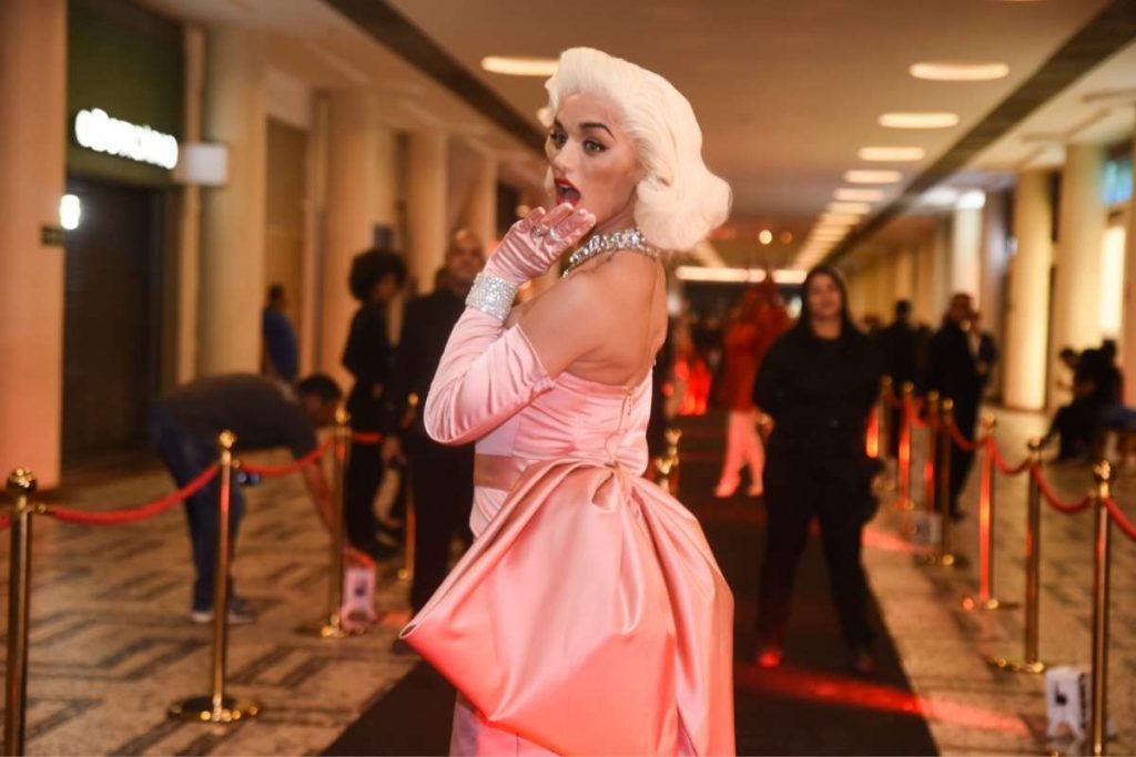 Rafa Kalimann vestida de Marilyn Monroe