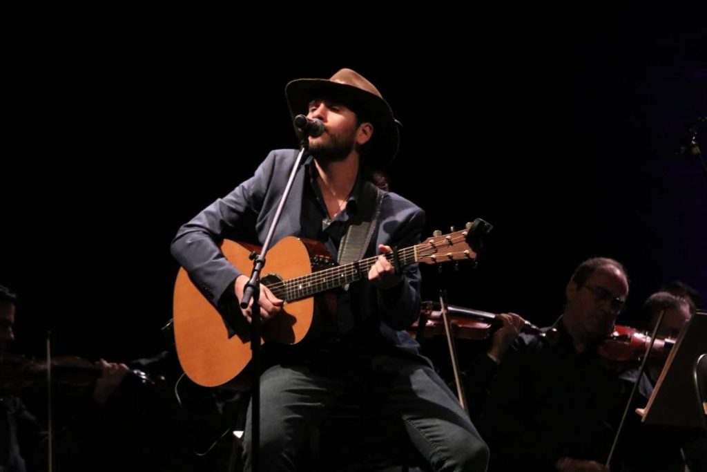 Gabriel Sater se apresenta com Maestro João Carlos Martins no Rio.