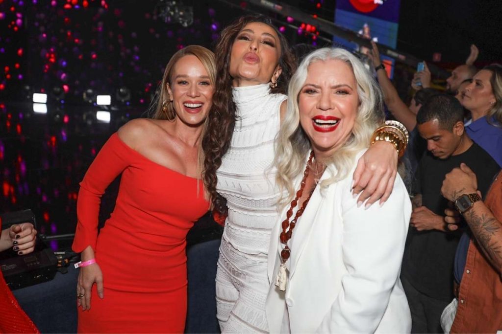 Mariana Ximenes, Sabrina Sato e Astrid Fontenelle