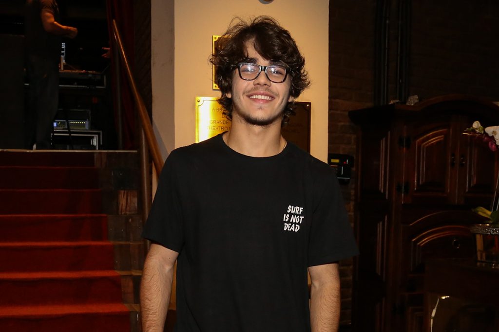 Xande Valois também posou para os fotógrafos