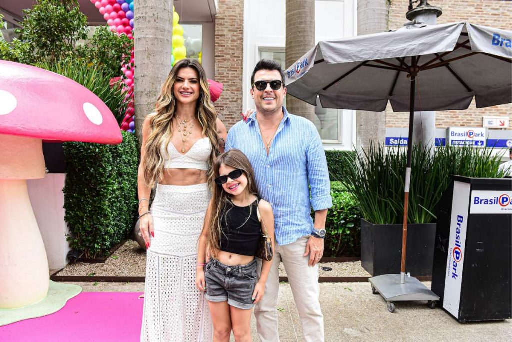 Mirella e Ceará com a filha, Valentina