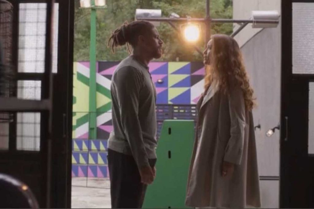 Ítalo (Paulo Lessa) se encontrando com Clarice (Taís Araújo) em Cara e Coragem