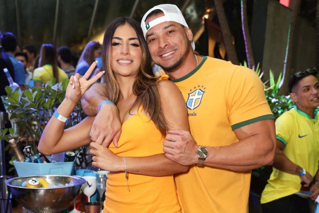 Felipe Franco e namorada