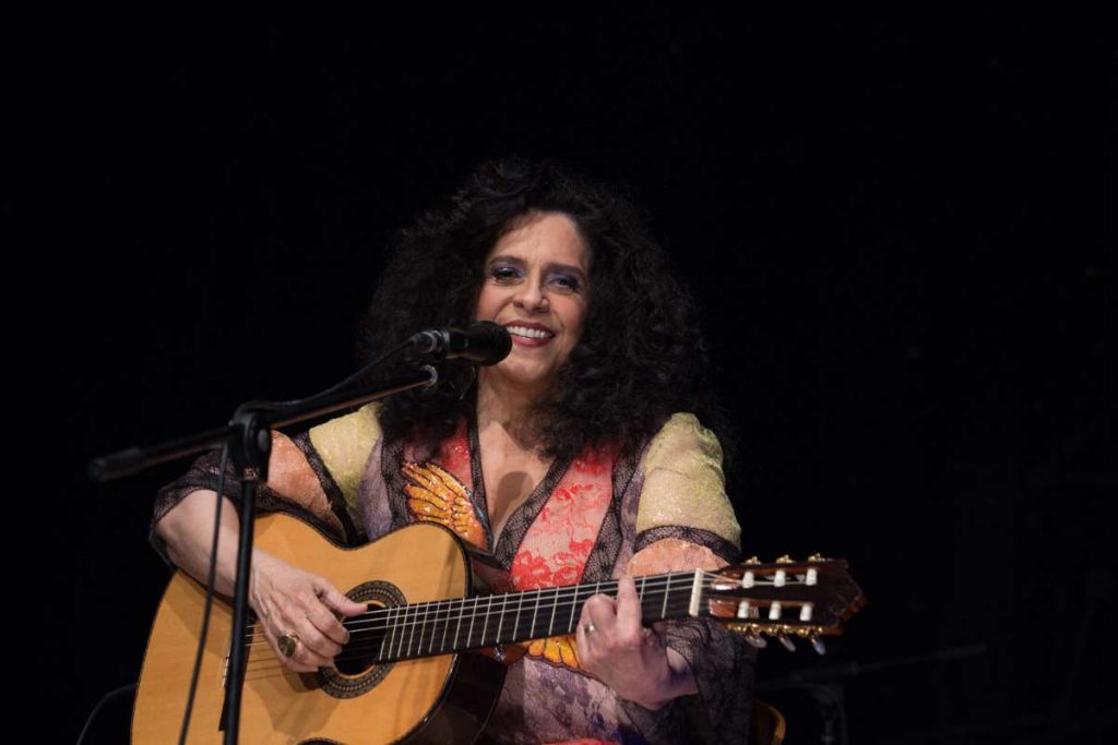 gal costa no palco