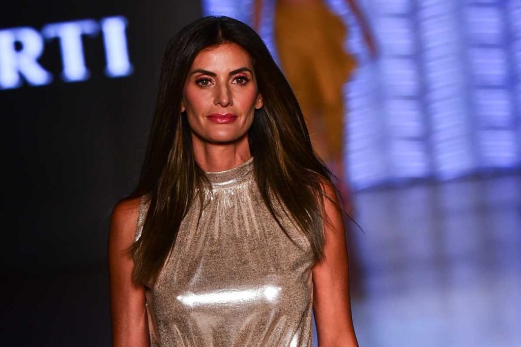 Isabella Fiorentino desfilando na SPFW