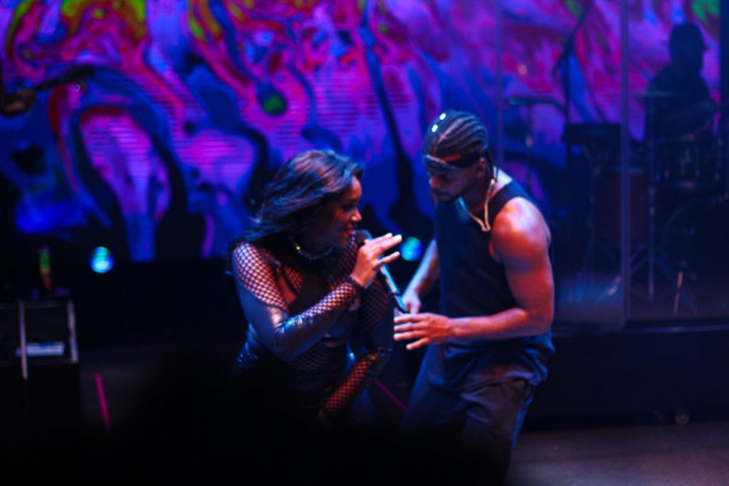 IZA em show, Salvador, Dia da Consciência Negra