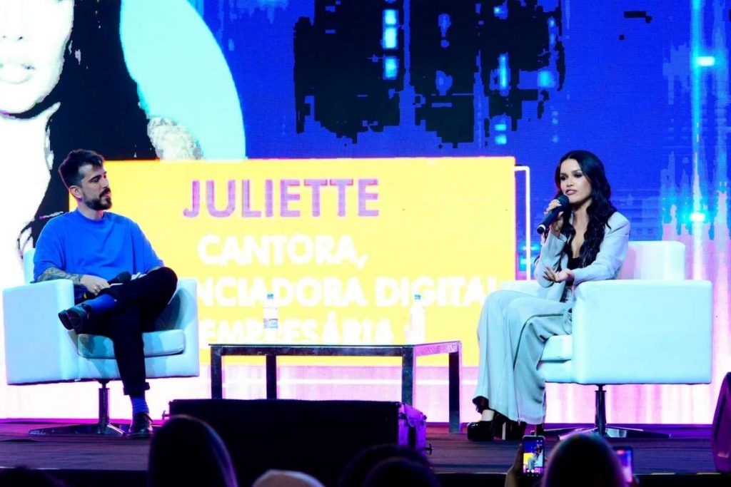 Juliette participa de evento de negócios no Rio