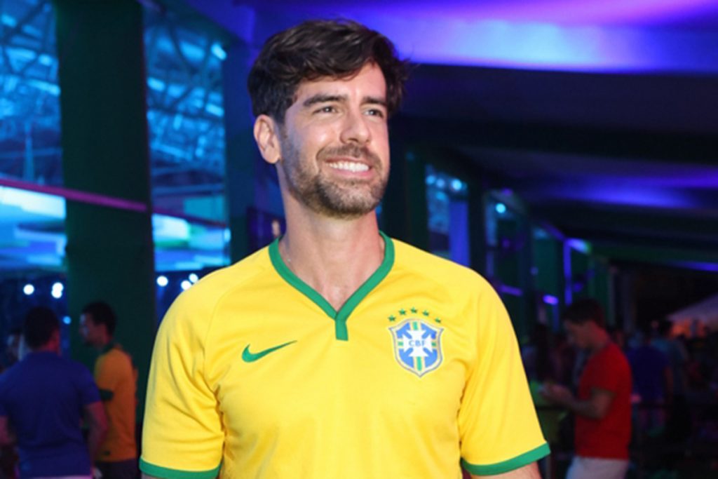 Marcos Pitombo fez questão de usar a camisa do Brasil
