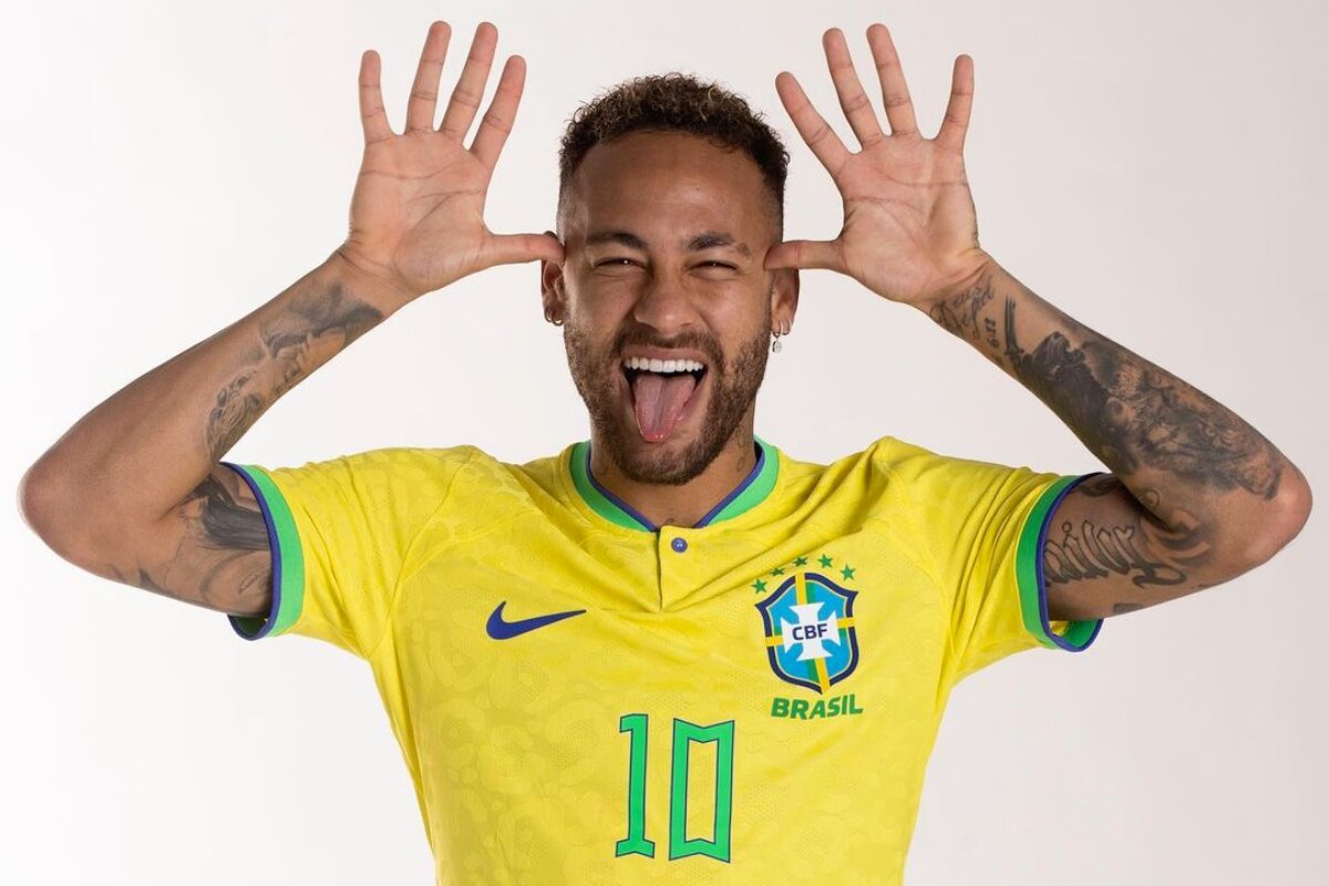Copa do Mundo: Neymar é tietado por herdeiro do trono do Catar