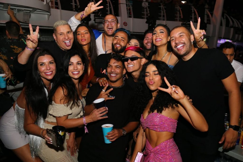 Famosos no cruzeiro de wesley safadao