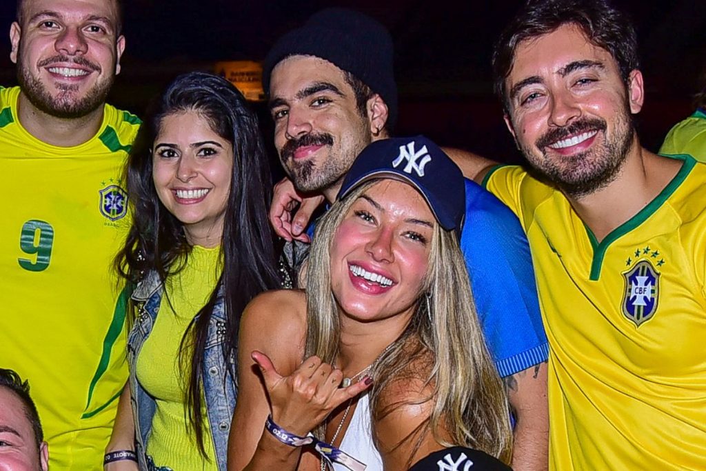 Caio Castro e Daiane pos jogo do Brasil