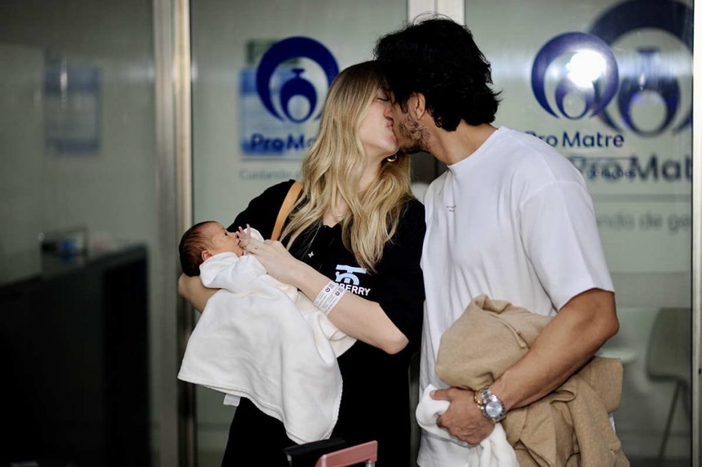 Gabriela Prioli deixa maternidade