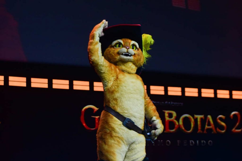 Spoiler da CCXP22: Gato de Botas abre portas para próximo filme do