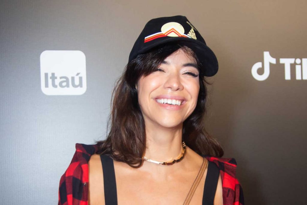 Mia Mello esteve presente no TikTok Awards