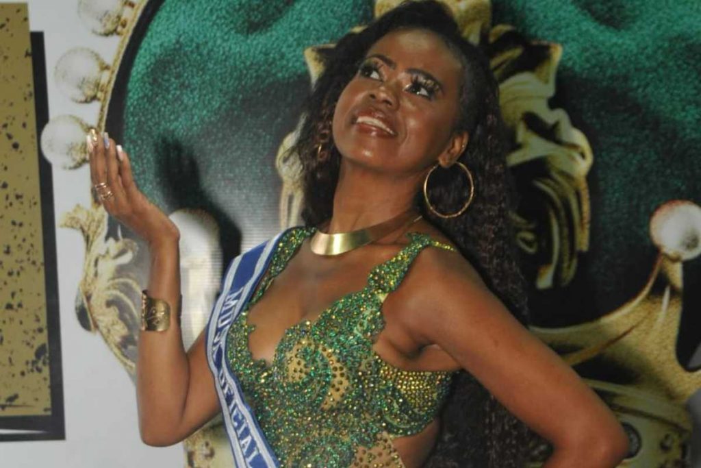 Paulinha Santos, musa da Beija-Flor no Carnaval 2023