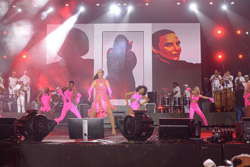 Ivete Sangalo em show no Festival da Virada de Salvador